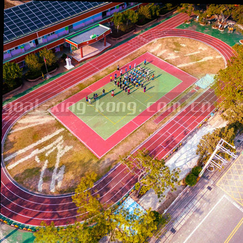 网格星图中一个金色高亮点，象征我们所在的星空坐标
